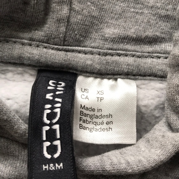 This is a sweatshirt from H&M - Picture 5 of 5